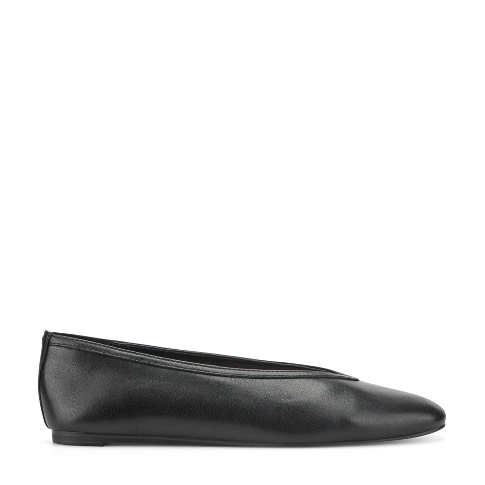Gradi Leather Ballet Flat - Black Leather / Marc Fisher Sale