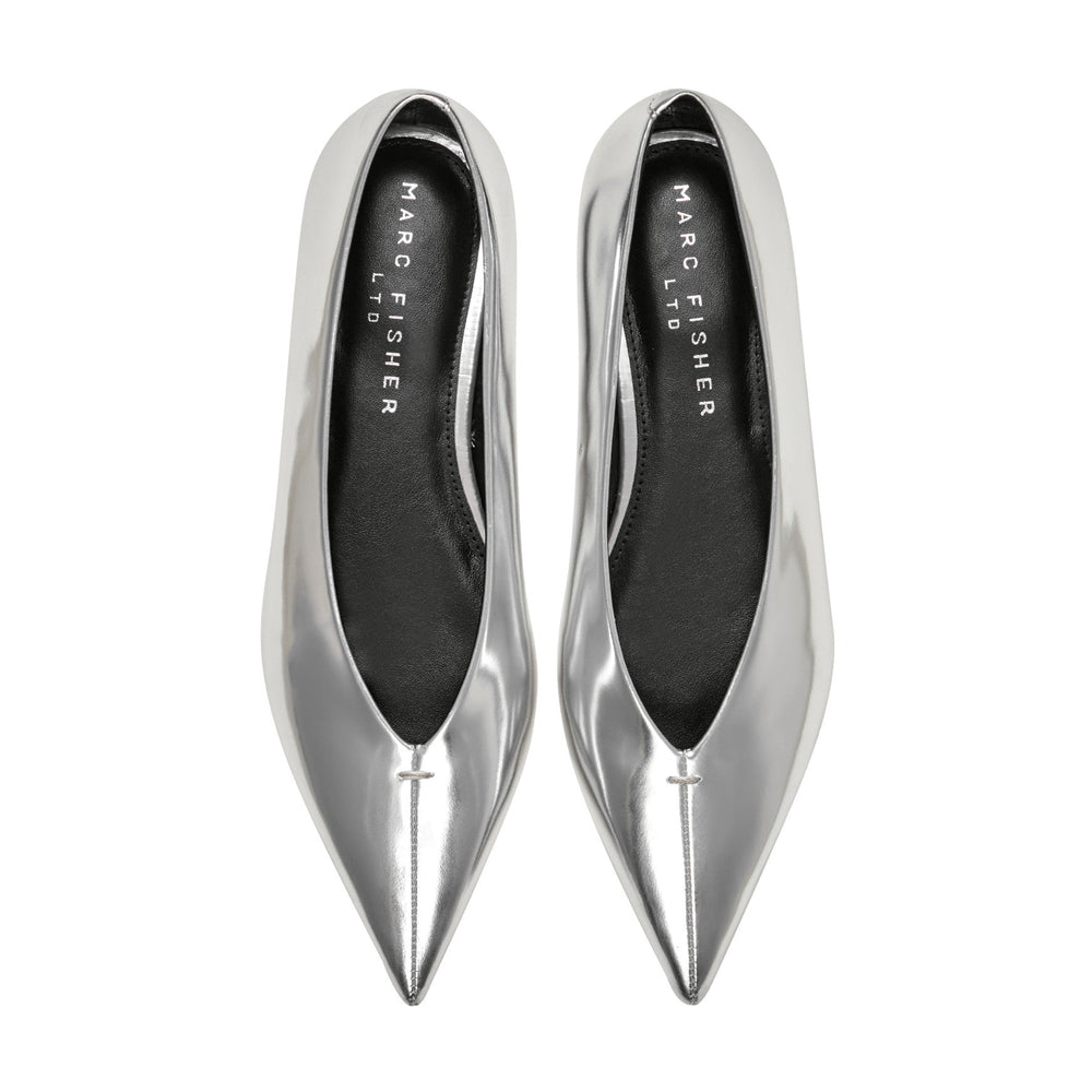 Casee Leather Flat - Silver Metallic / Marc Fisher For Sale