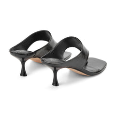 Adia Leather Thong Sandal - Black Leather / Marc Fisher For Sale