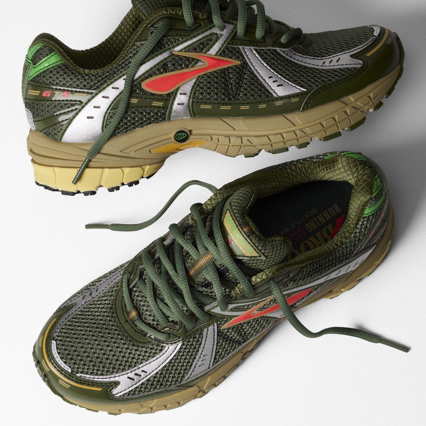 Brooks Running Adrenaline GTS 10