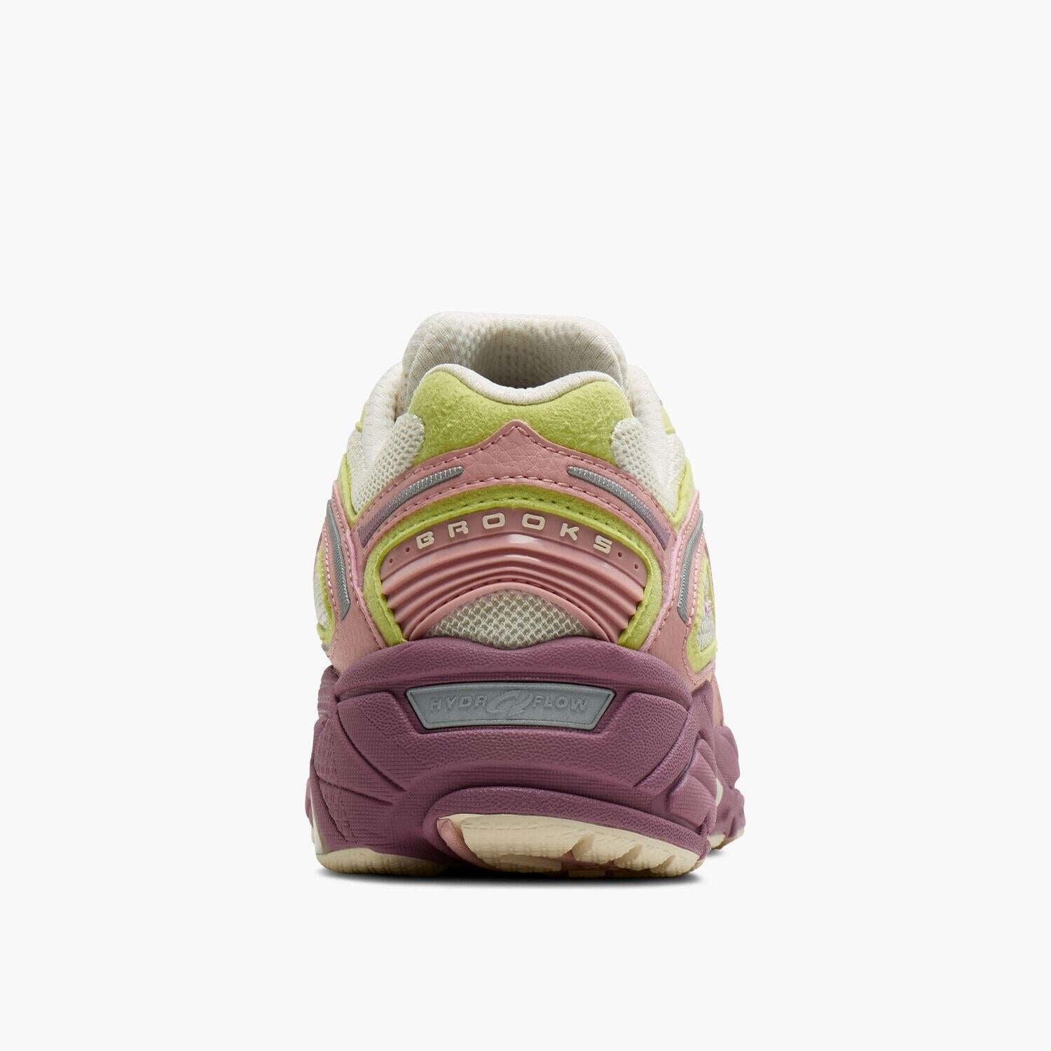 Brooks Running Unisex Adrenaline GTS 4