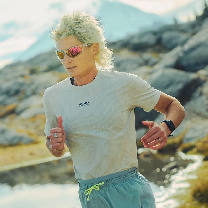 Brooks Running Women's High Point Short Sleeve 2.0