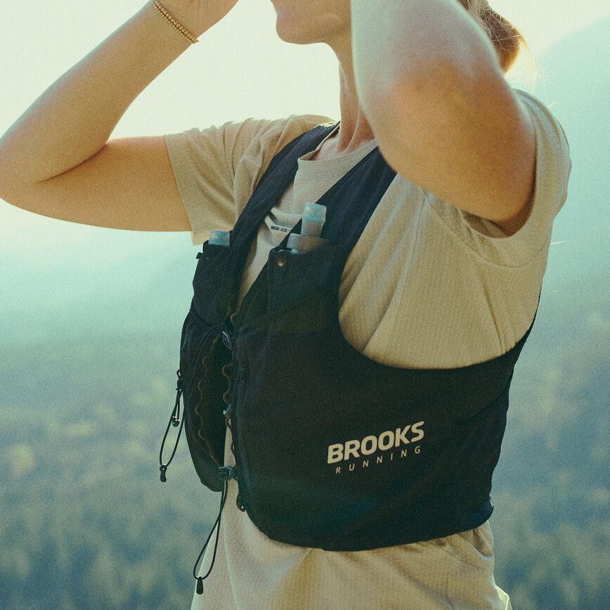 Brooks Running Cascadia Hydration Vest