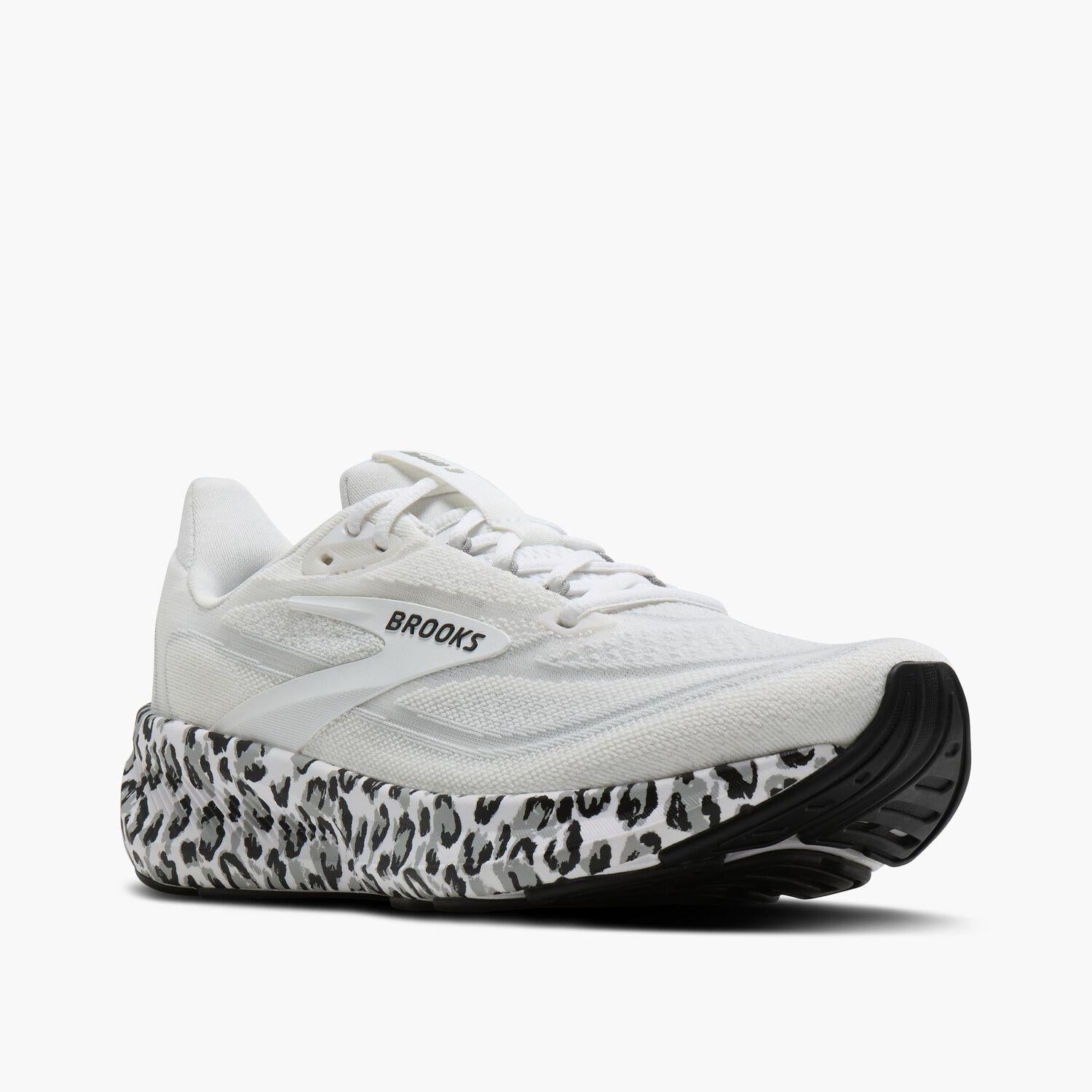 Brooks Running Revel 9