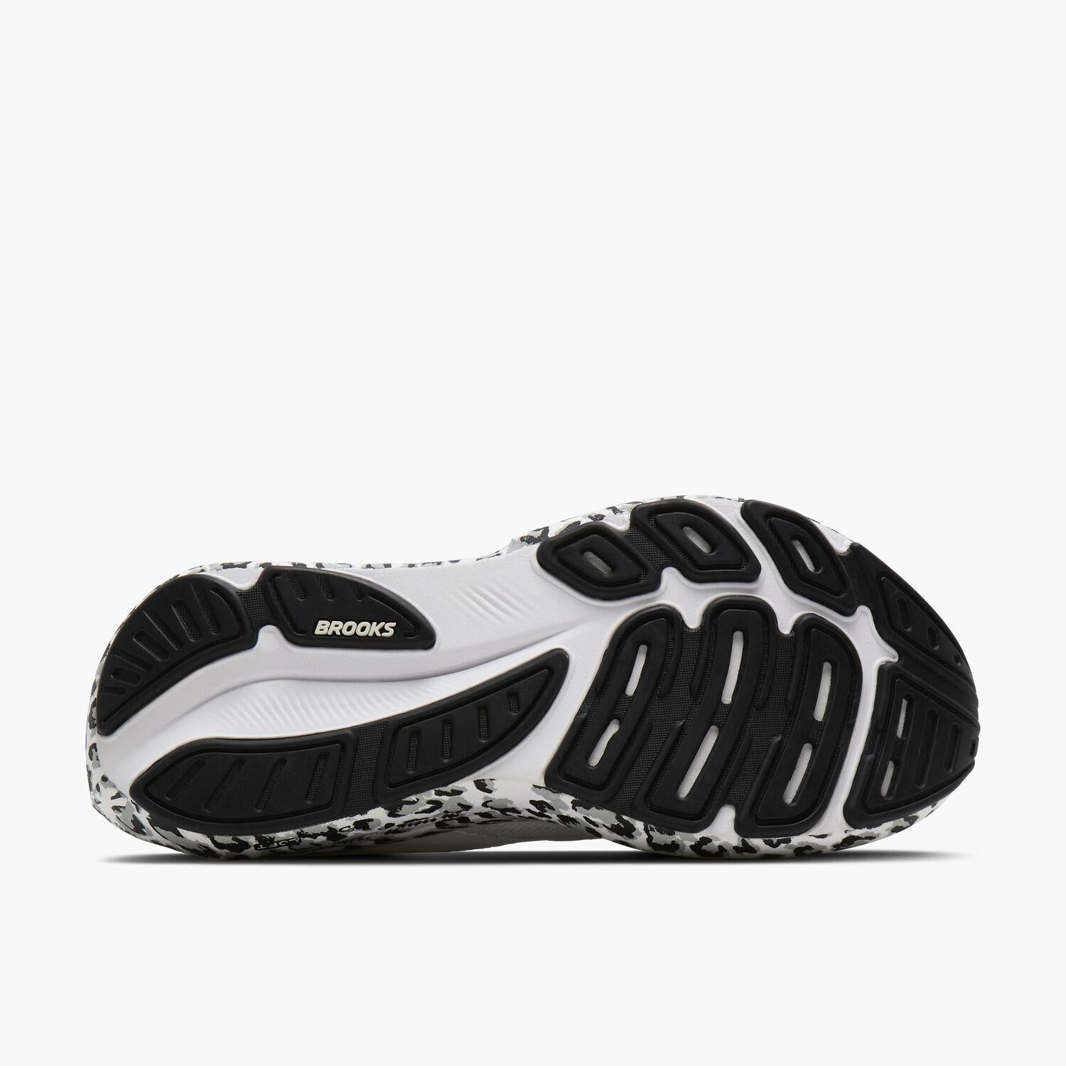Brooks Running Revel 9