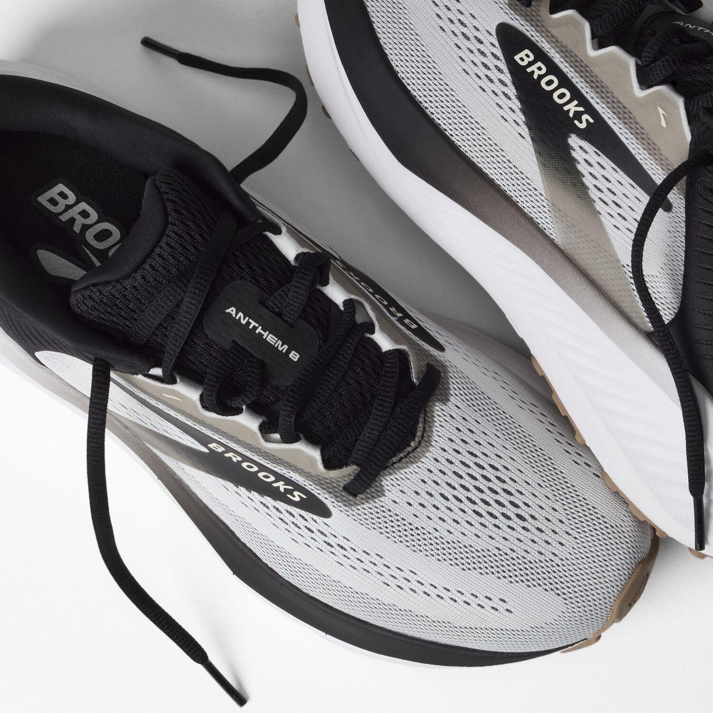 Brooks Running Men's Anthem 8