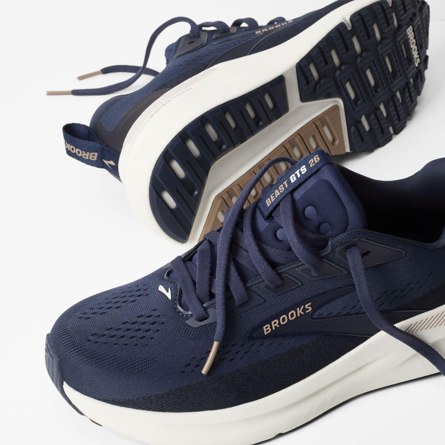 Brooks Running Men's Beast GTS 26