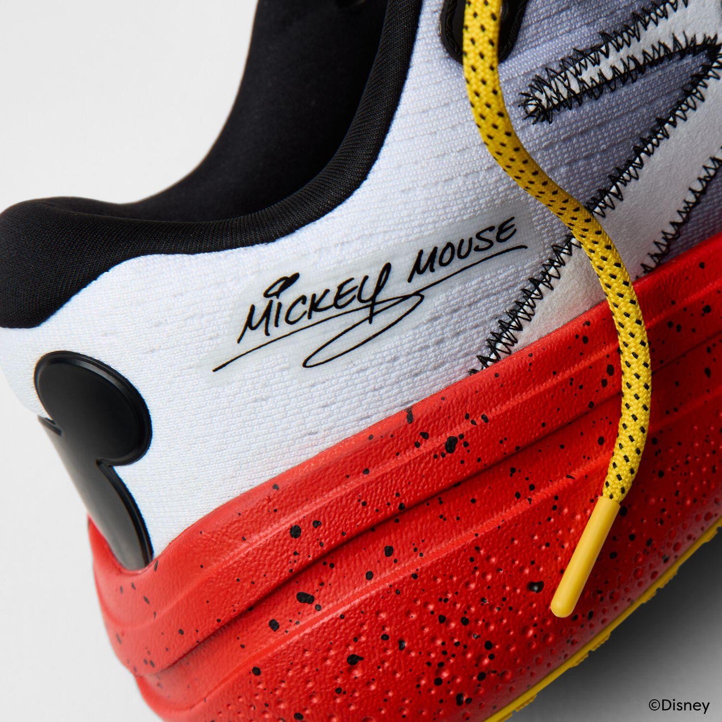 Brooks Running Ghost Max 2 Mickey Mouse Mens