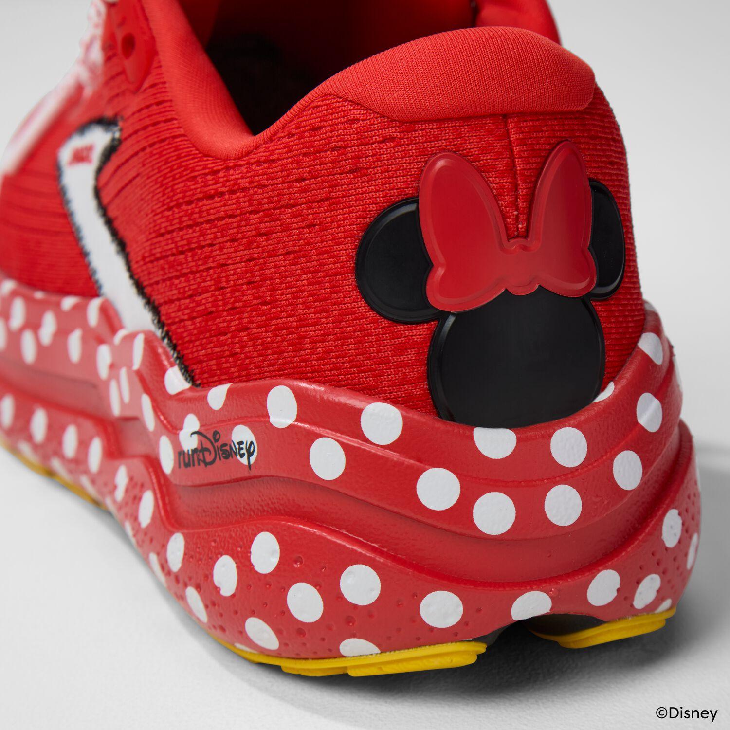 Brooks Running Ghost Max 2 Minnie Mouse Mens