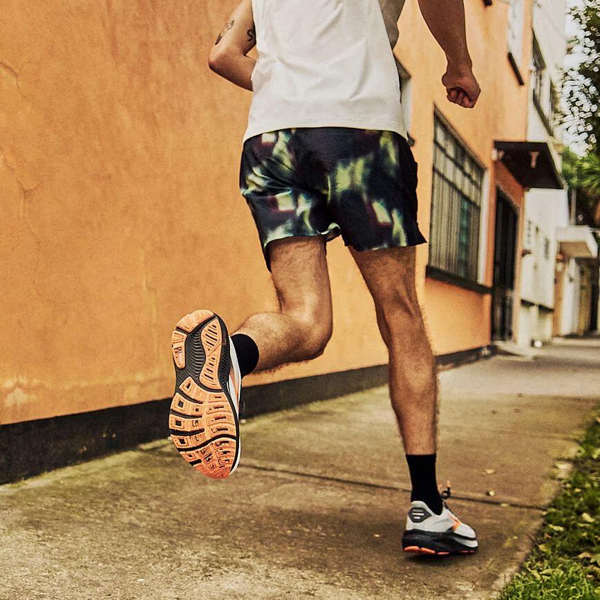 Brooks Running Men's Printed Dash Shorts