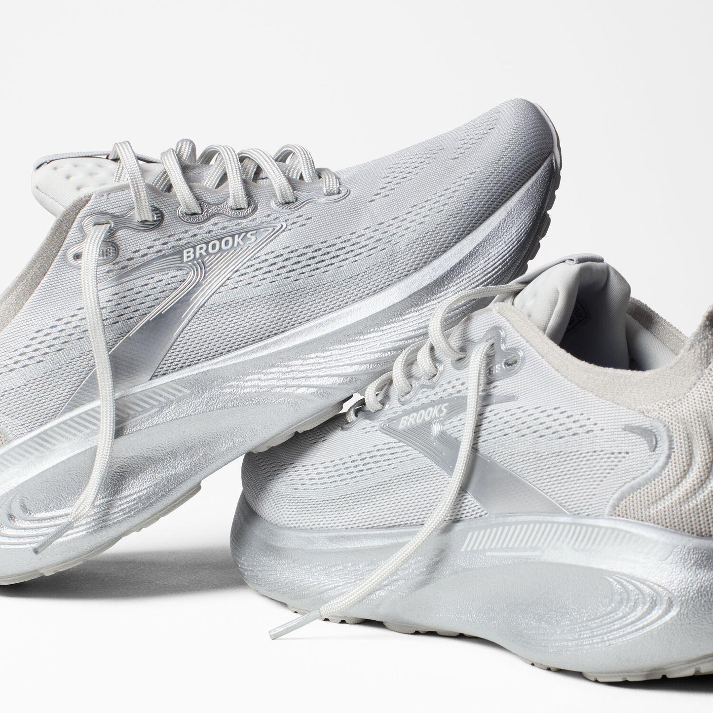 Brooks Running Men's Adrenaline GTS 25